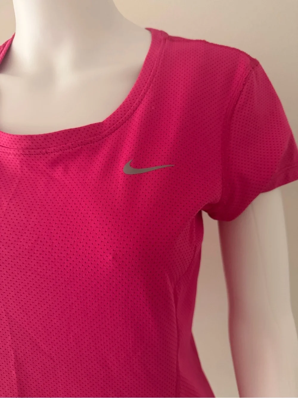 Nike Women's Hot Pink Short Sleeve Athletic Tee